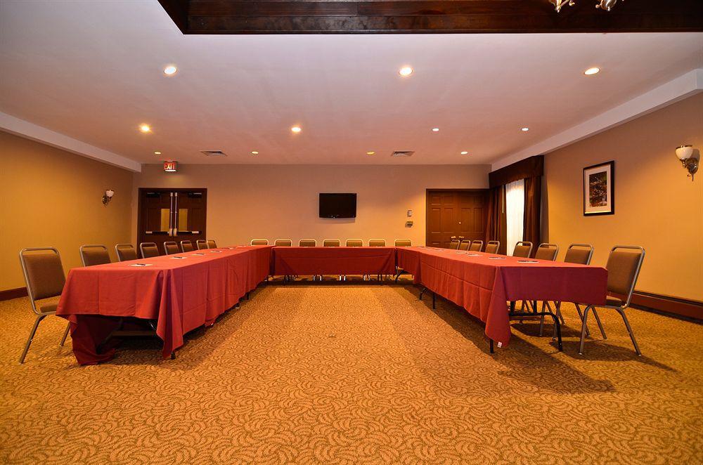 Best Western Plus The Inn & Suites At The Falls Poughkeepsie Bagian luar foto